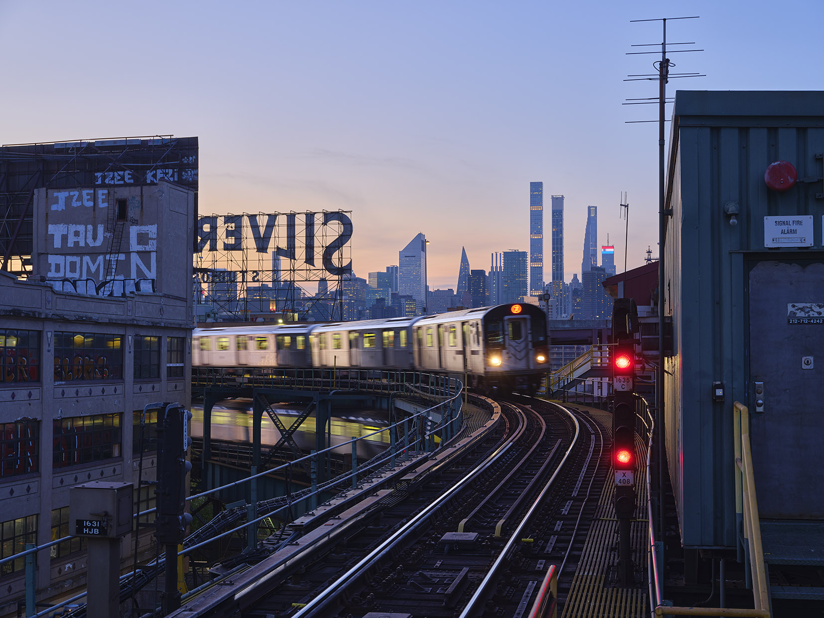 7 Train, Long Island City, New York City